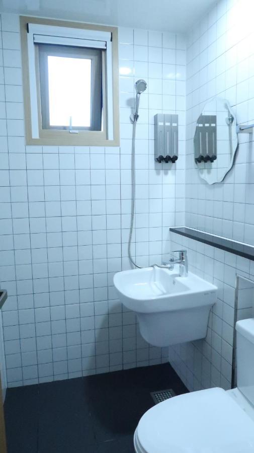 38Th Street Guesthouse Mokpo Ngoại thất bức ảnh