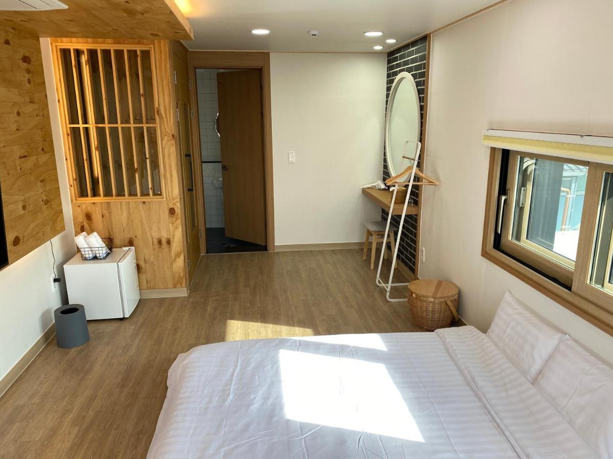 38Th Street Guesthouse Mokpo Ngoại thất bức ảnh