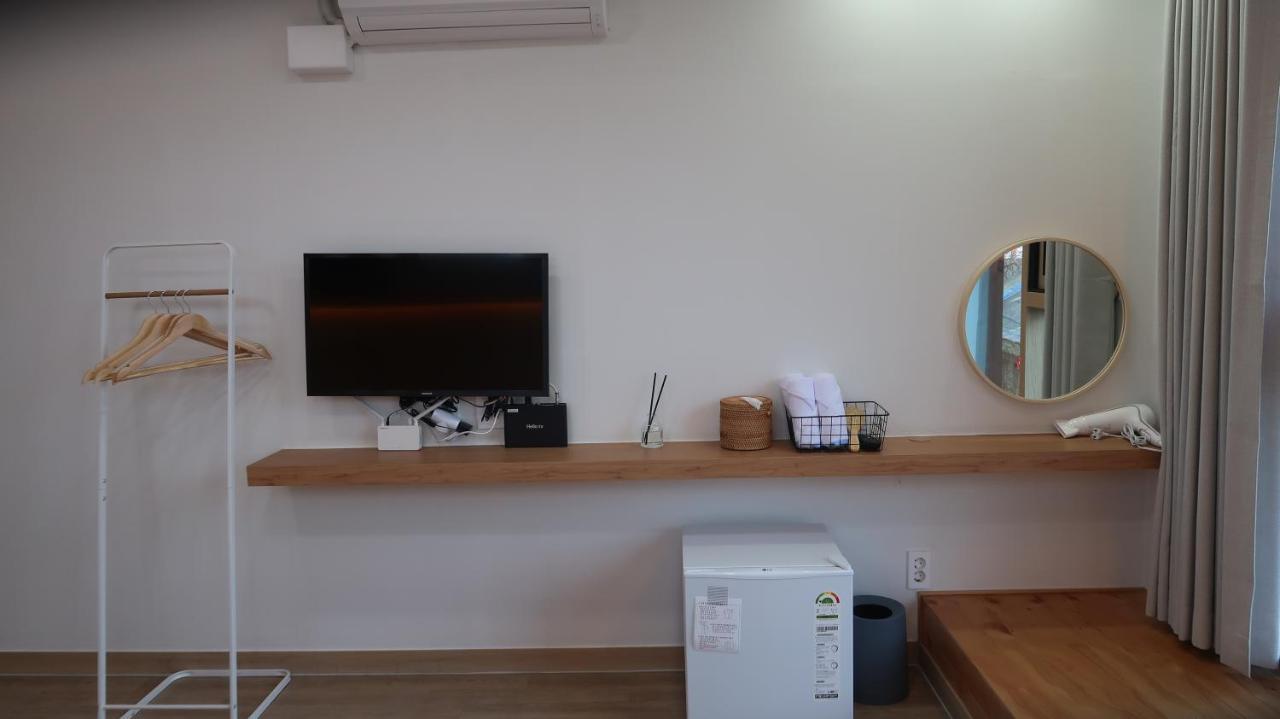 38Th Street Guesthouse Mokpo Ngoại thất bức ảnh