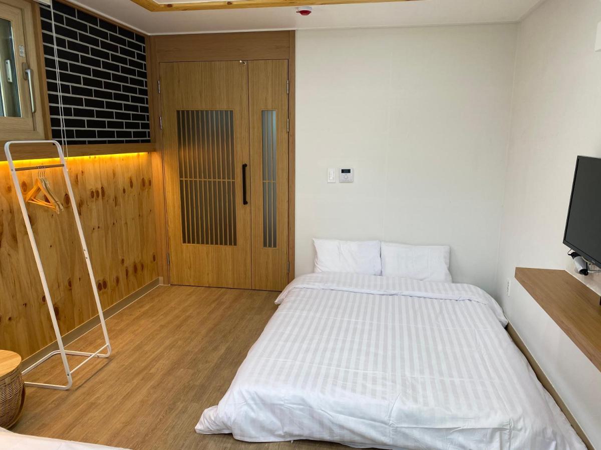 38Th Street Guesthouse Mokpo Ngoại thất bức ảnh